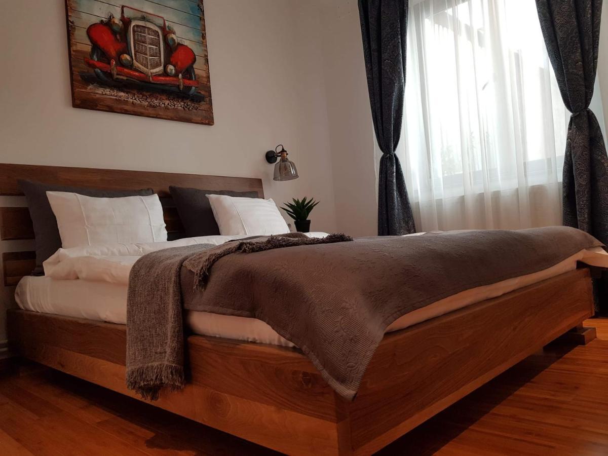 Old Bakery House Appartement Sinaia Buitenkant foto