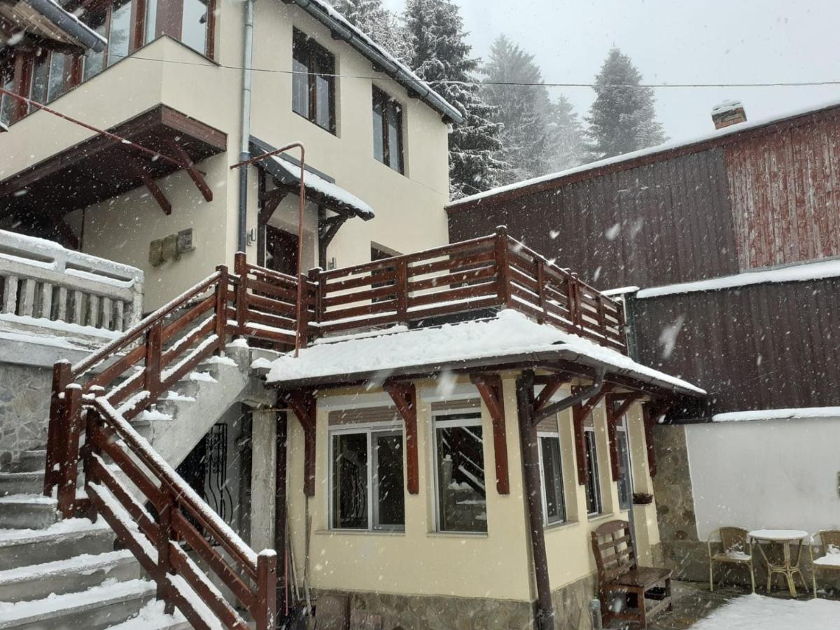 Old Bakery House Appartement Sinaia Buitenkant foto